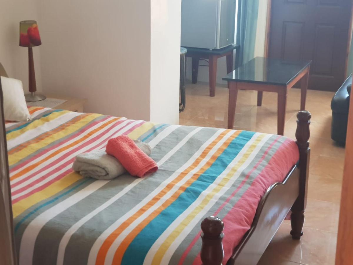 Bed and Breakfast Les Antigones Port Mathurin Exterior foto