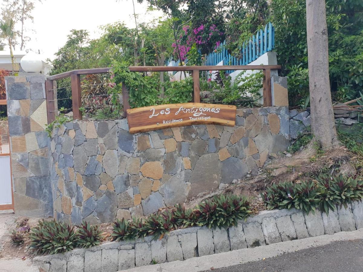 Bed and Breakfast Les Antigones Port Mathurin Exterior foto