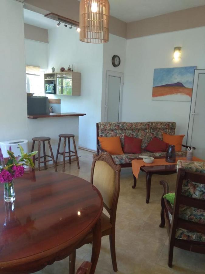 Bed and Breakfast Les Antigones Port Mathurin Exterior foto